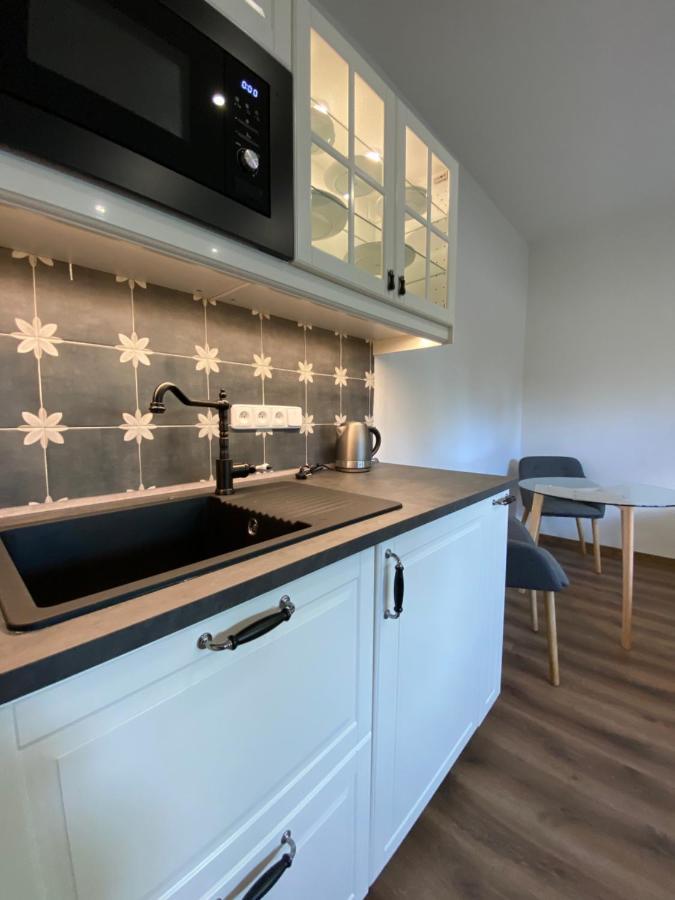 Apartmany V Ulicce ฟริมบูร์ก ภายนอก รูปภาพ
