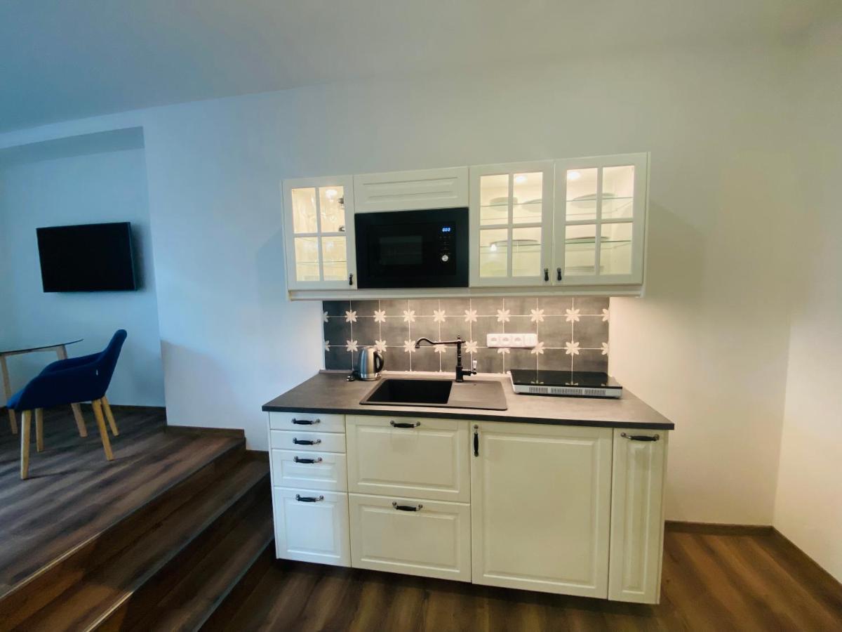 Apartmany V Ulicce ฟริมบูร์ก ภายนอก รูปภาพ